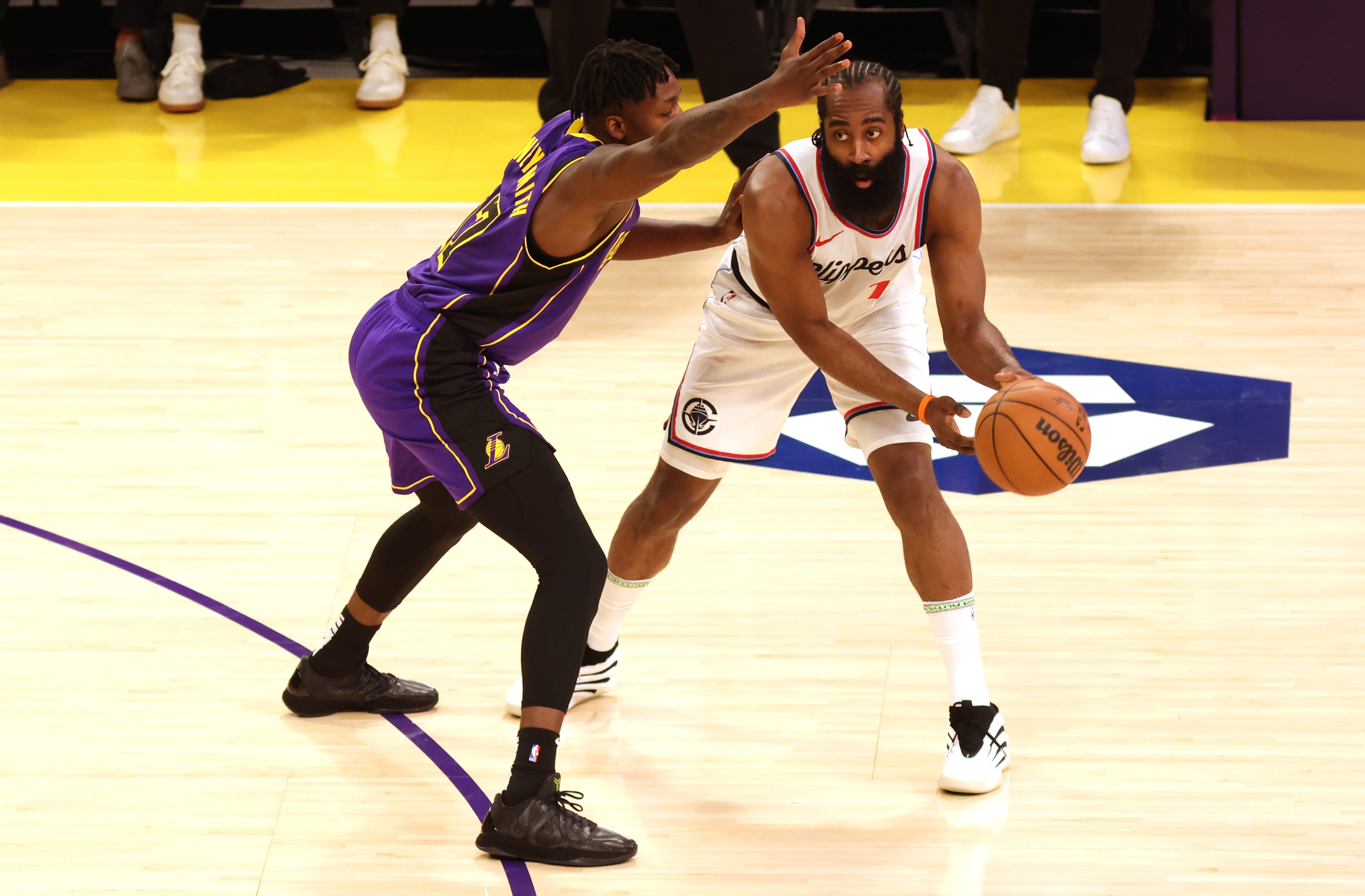 开云体育app-表现优异引发热议！，哈登在湖人比赛中比赛规则变更热度持续攀升的简单介绍