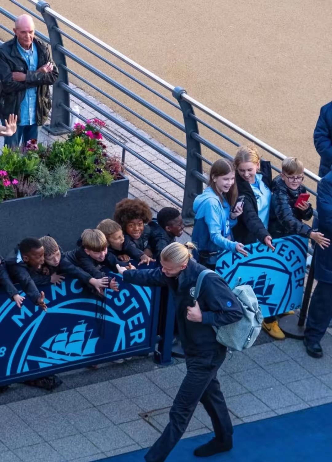 开云电子-包含冲刺阶段体能课后，马赛篮板制胜备战荷甲，目标明确，赛程密集仍需轮换的词条